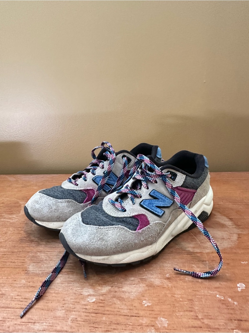 New Balance Levi’s 568 Gray Athletic Shoes